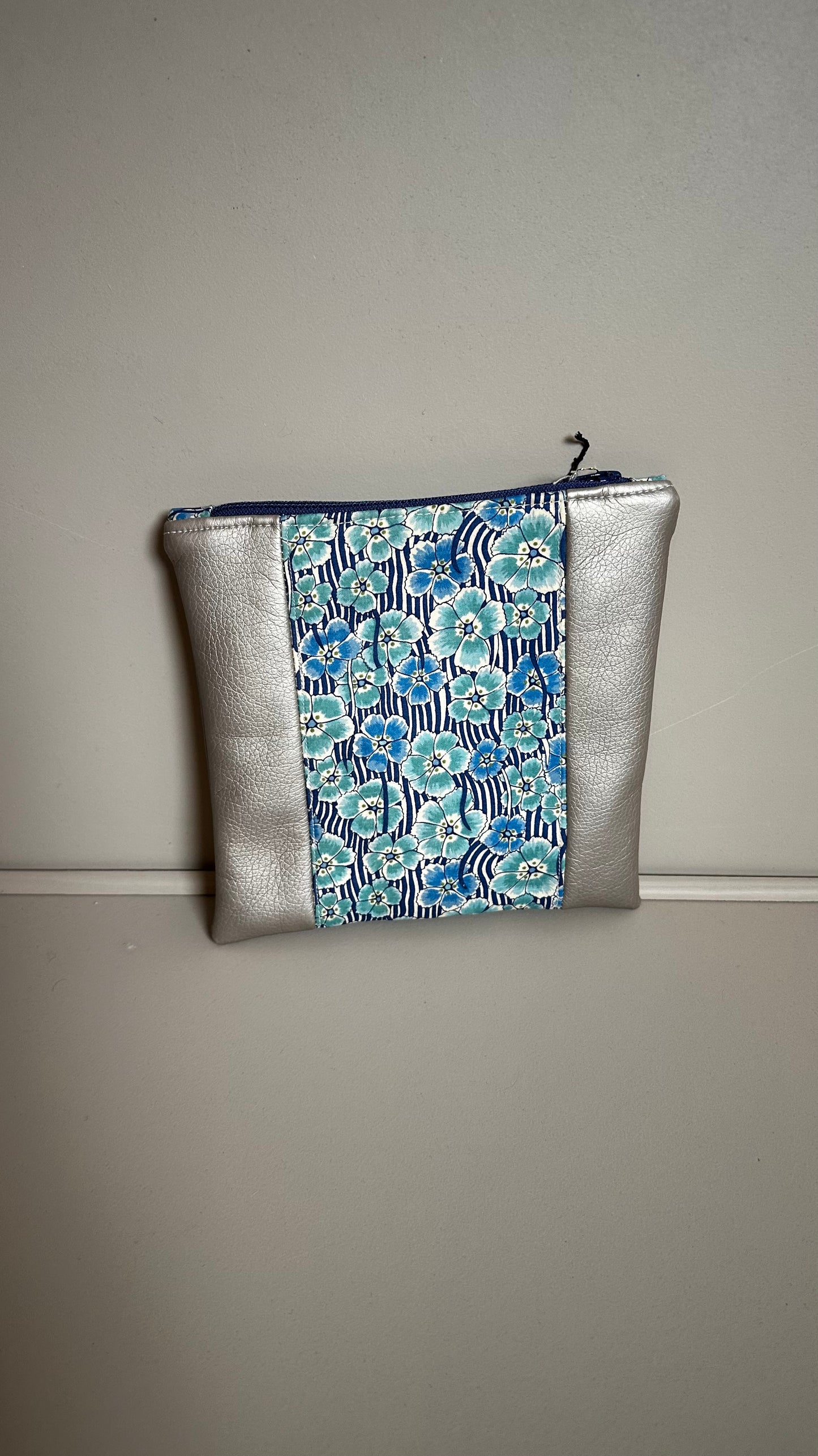 Pochette chic Liberty bleu